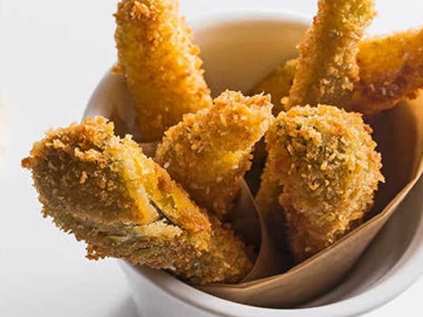 Fried Pickles with Spicy Mayo